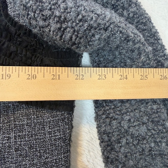 Joseph Ribkoff Coat Womens Size 15 Grey Embroidered Boucle Long Line Wool Blend - Picture 5 of 8